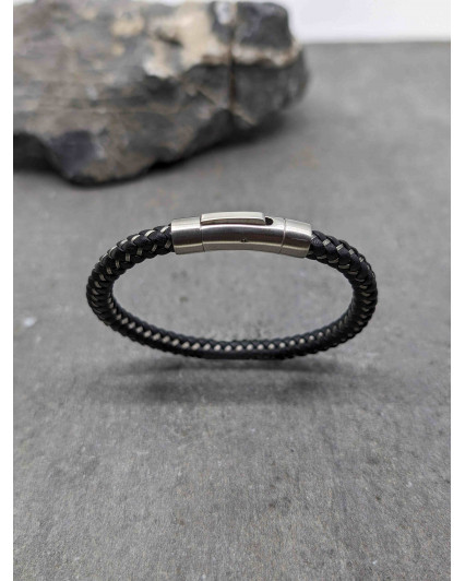 Bracelet en cuir rond noir...